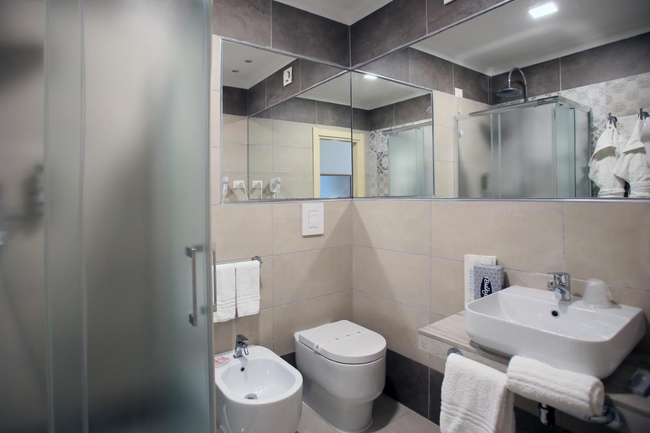 ויאסטה Hotel Le Ginestre Family & Wellness מראה חיצוני תמונה