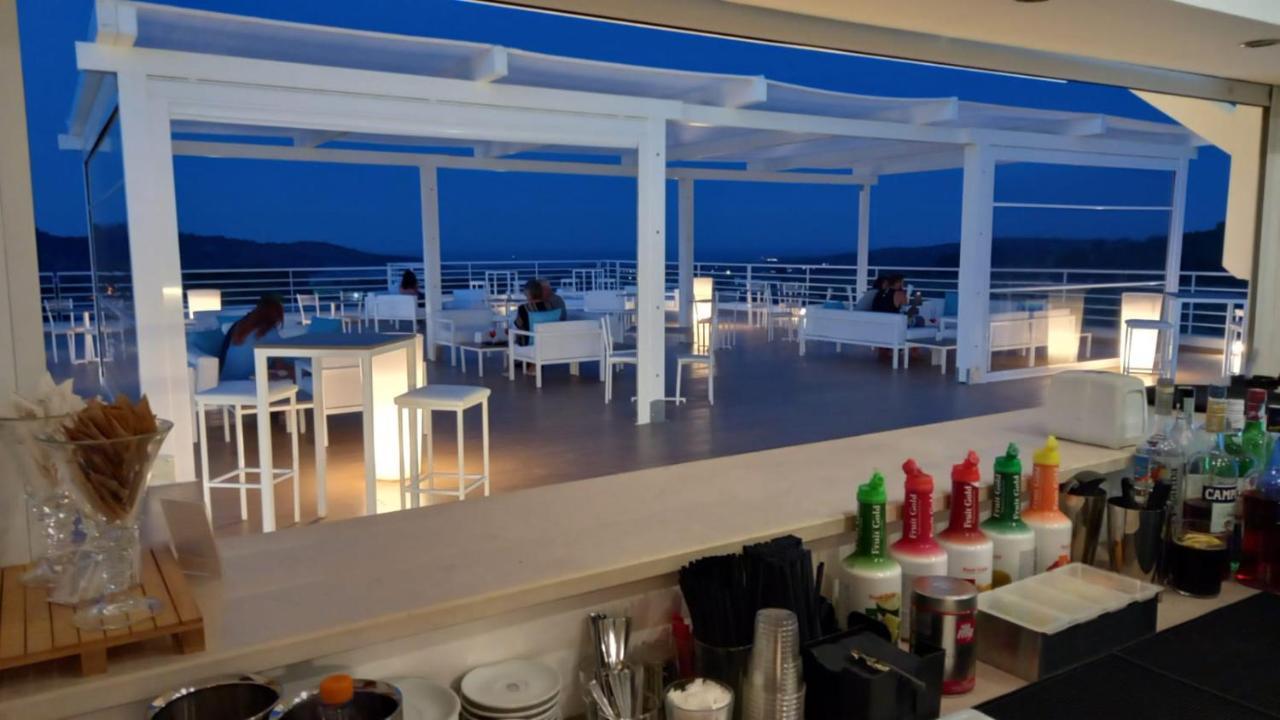 ויאסטה Hotel Le Ginestre Family & Wellness מראה חיצוני תמונה