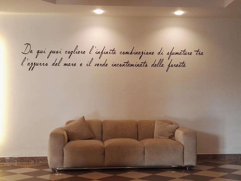 ויאסטה Hotel Le Ginestre Family & Wellness מראה חיצוני תמונה