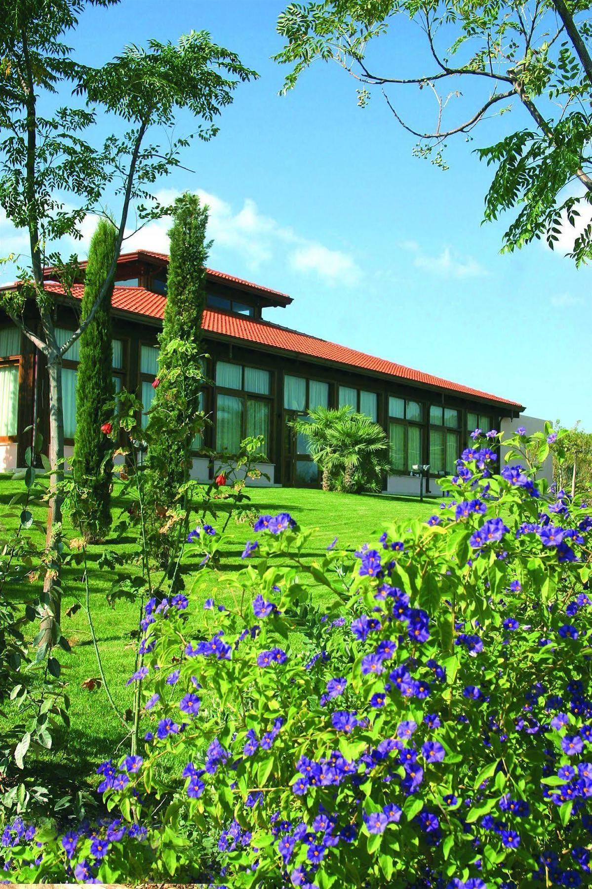ויאסטה Hotel Le Ginestre Family & Wellness מראה חיצוני תמונה