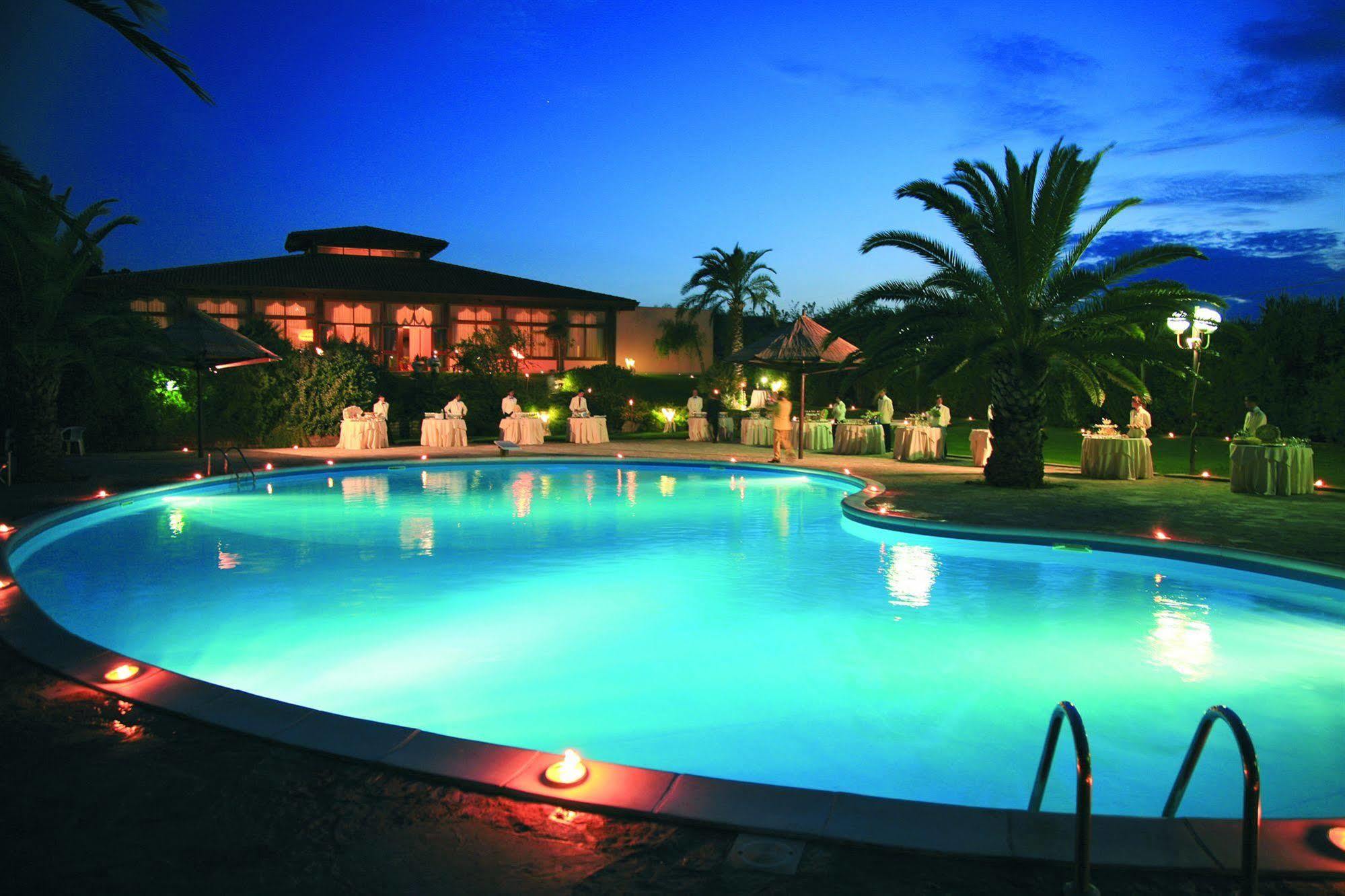 ויאסטה Hotel Le Ginestre Family & Wellness מראה חיצוני תמונה